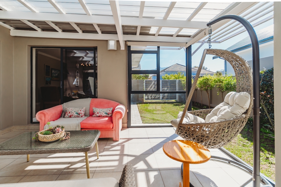 3 Bedroom Property for Sale in Kraaibosch Country Estate Western Cape